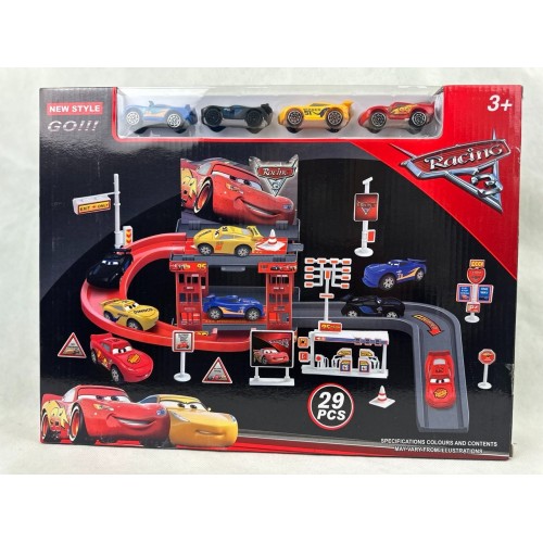 Cars гараж с писта и комлпект от 4 колички